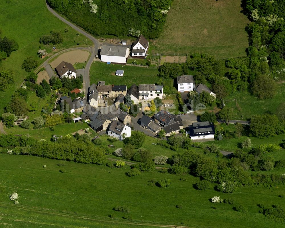 Heulingshof aus der Vogelperspektive: Dorfansicht von Heulingshof im Bundesland Rheinland-Pfalz