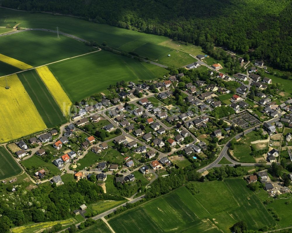 Königsfeld aus der Vogelperspektive: Dorfansicht von Königsfeld im Bundesland Rheinland-Pfalz