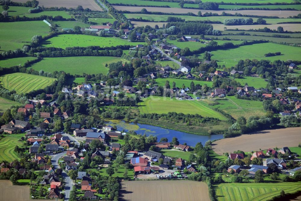 Luftaufnahme Labenz - Dorfansicht von Labenz im Bundesland Schleswig-Holstein