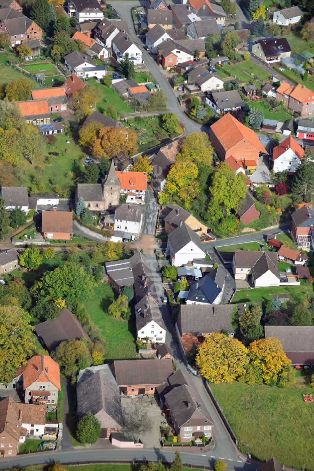 Lüerdissen aus der Vogelperspektive: Dorfansicht von Lüerdissen im Bundesland Niedersachsen