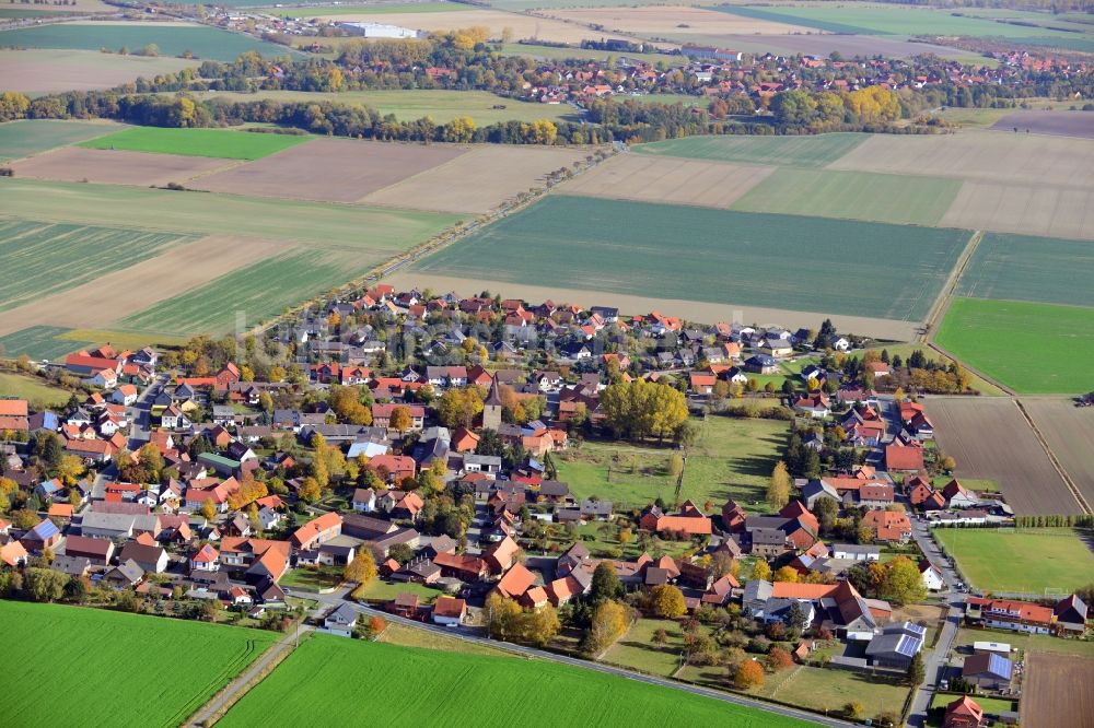 Luftaufnahme Lochtum - Dorfansicht von Lochtum im Bundesland Niedersachsen