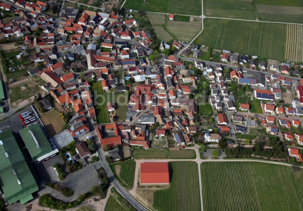 Lonsheim von oben - Dorfansicht von Lonsheim ist eine Ortsgemeinde im Landkreis Alzey-Worms in Rheinland-Pfalz