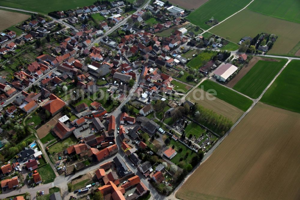 Luftaufnahme Offenheim - Dorfansicht von Offenheim ist eine Ortsgemeinde im Landkreis Alzey-Worms in Rheinland-Pfalz