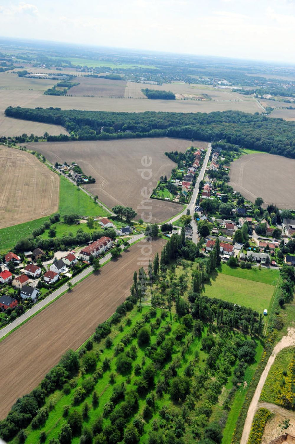 Taucha OT Pönitz aus der Vogelperspektive: Dorfansicht Pönitz