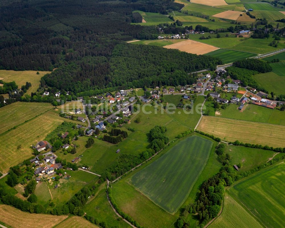 Rettersen von oben - Dorfansicht von Rettersen im Bundesland Rheinland-Pfalz