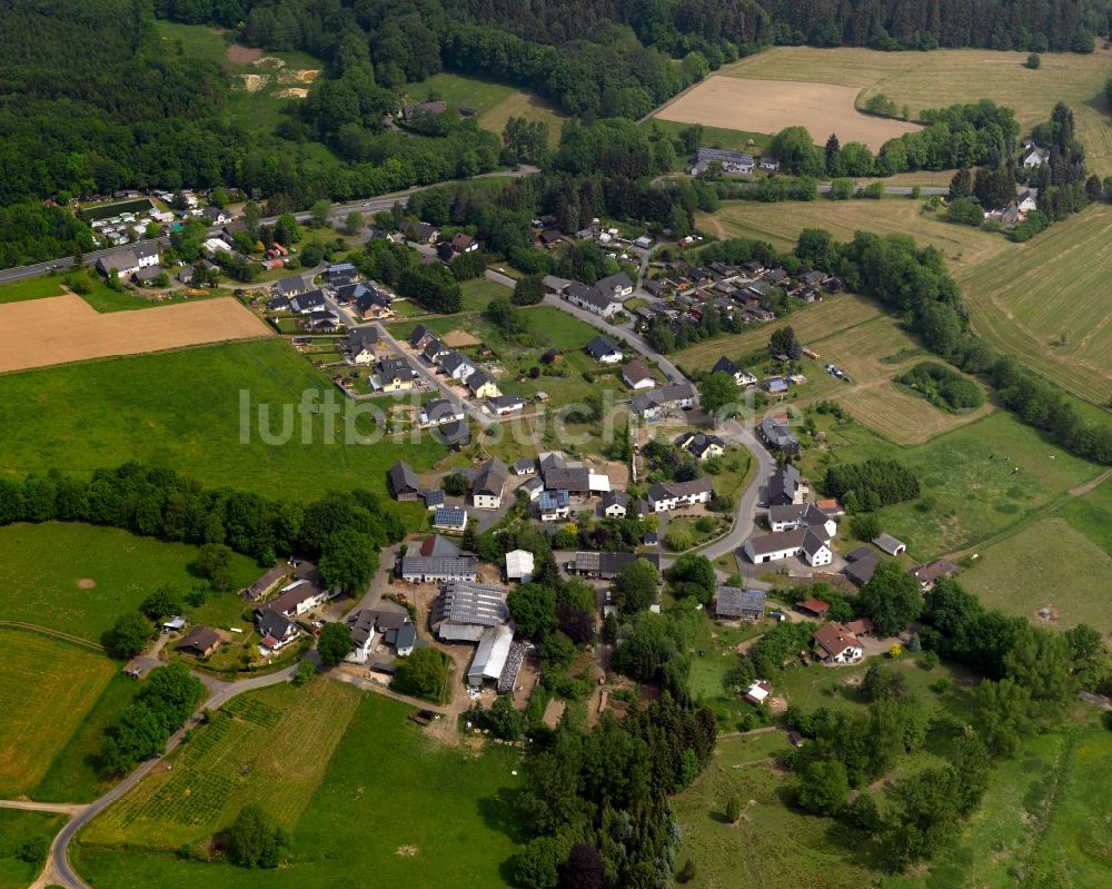 Rettersen aus der Vogelperspektive: Dorfansicht von Rettersen im Bundesland Rheinland-Pfalz