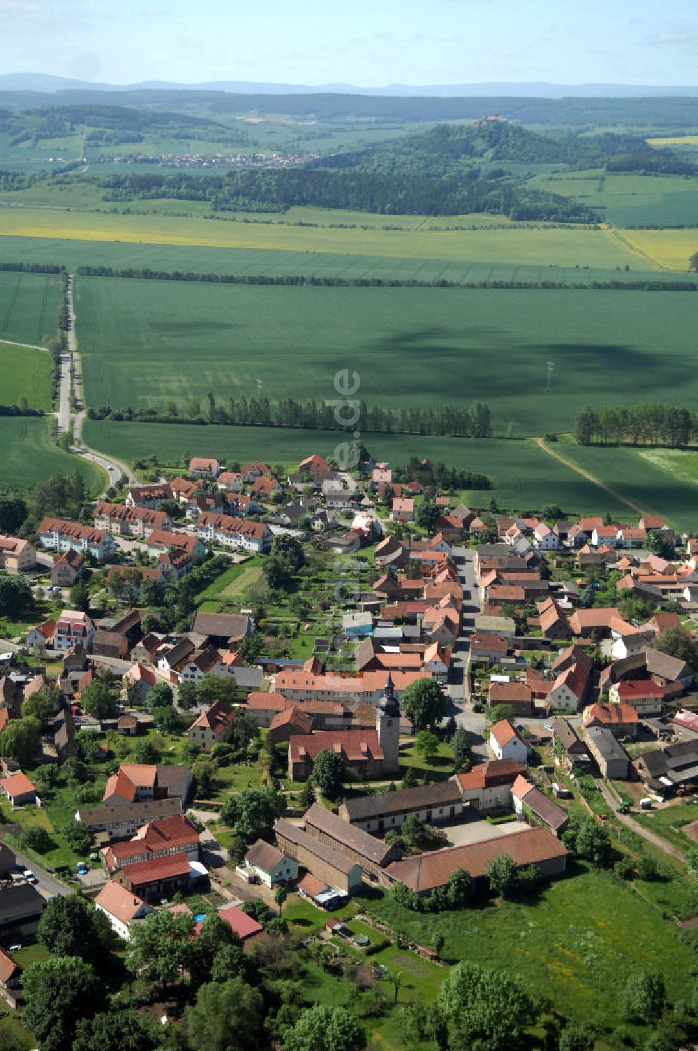 Luftbild Wachsenburggemeinde OT Sülzenbrücken - Dorfansicht Sülzenbrücken in Thüringen