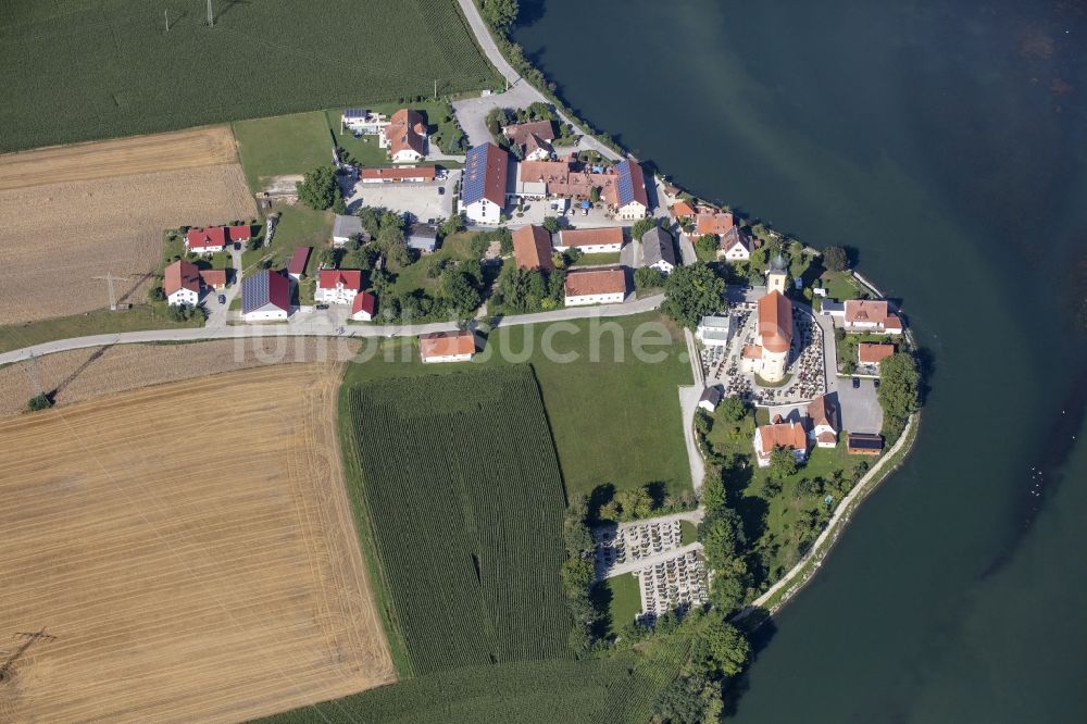 Luftbild Eching - Dorfansicht am Ufer des Mittlere-Isar-Kanal in Eching im Bundesland Bayern, Deutschland