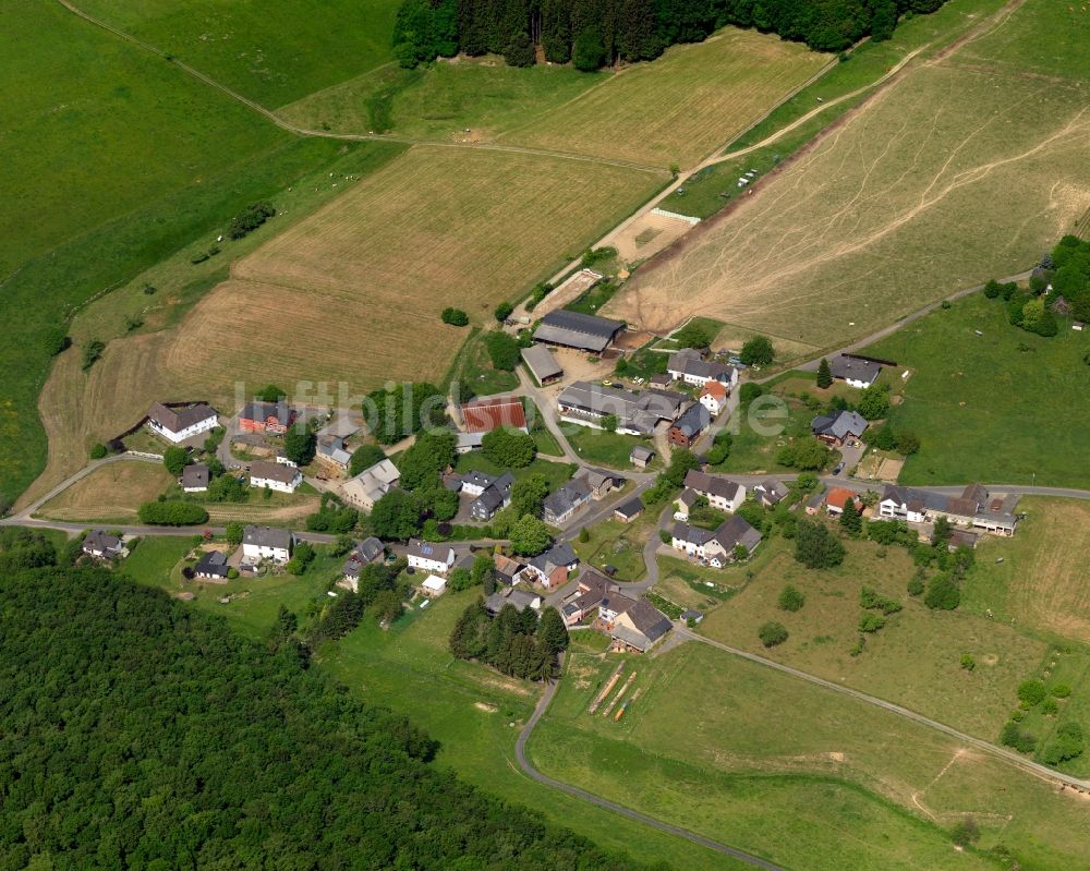 Volkerzen von oben - Dorfansicht von Volkerzen im Bundesland Rheinland-Pfalz