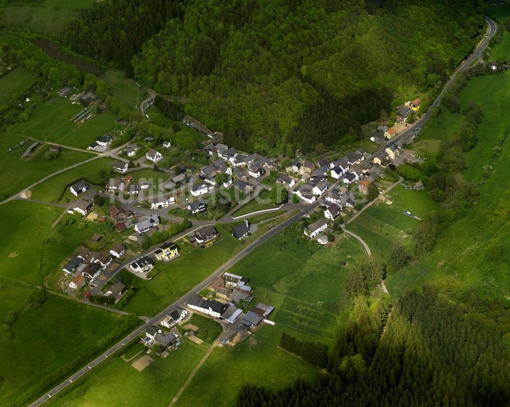 Wirft aus der Vogelperspektive: Dorfansicht von Wirft im Bundesland Rheinland-Pfalz