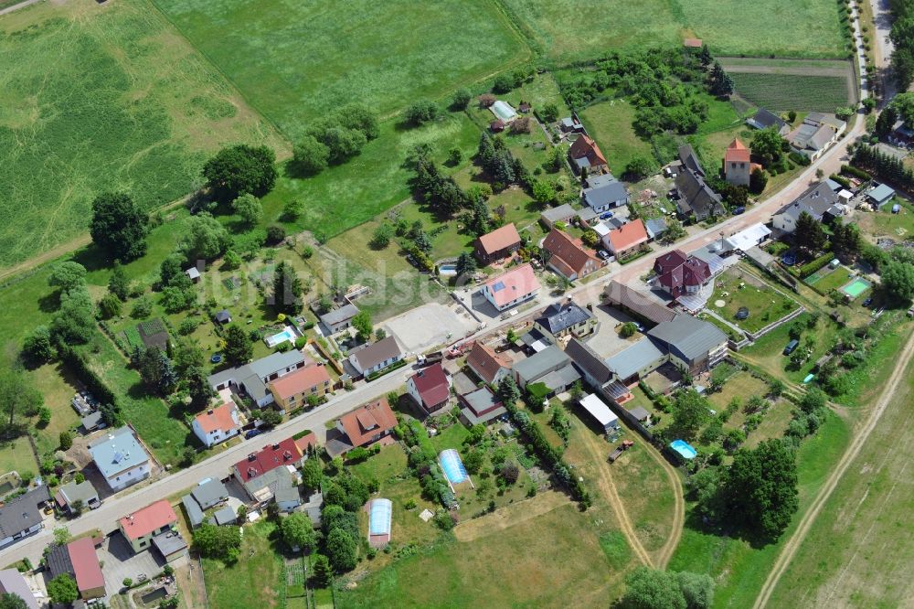 Altes Dorf, Lostau von oben - Dorfkern Altes Dorf in Lostau im Bundesland Sachsen-Anhalt