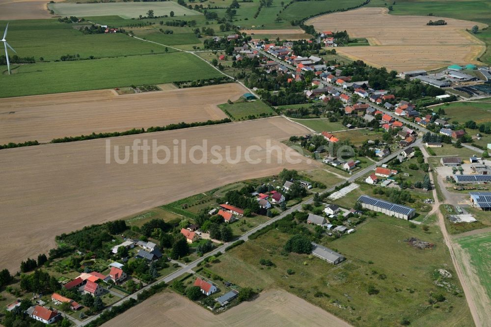 Barenthin von oben - Dorfkern in Barenthin im Bundesland Brandenburg, Deutschland