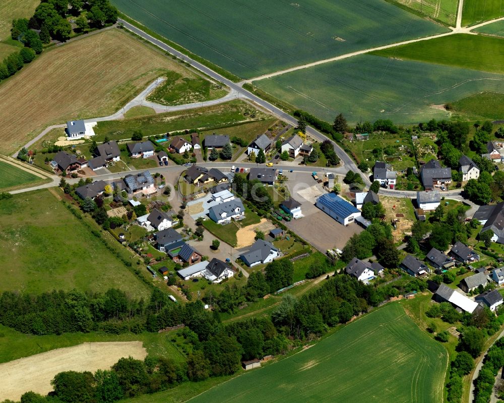 Budenbach von oben - Dorfkern in Budenbach im Bundesland Rheinland-Pfalz