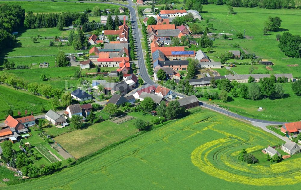 Luftbild Wohlenberg - Dorfkern an der Bundesstraße L9 in Wohlenberg in der Altmark im Bundesland Sachsen-Anhalt