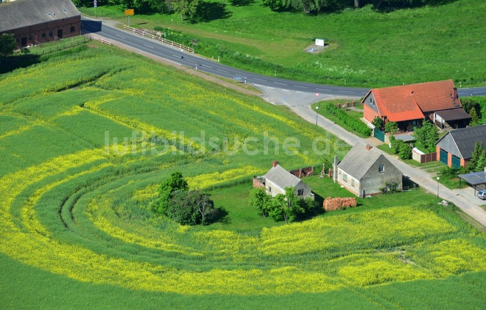 Wohlenberg von oben - Dorfkern an der Bundesstraße L9 in Wohlenberg in der Altmark im Bundesland Sachsen-Anhalt