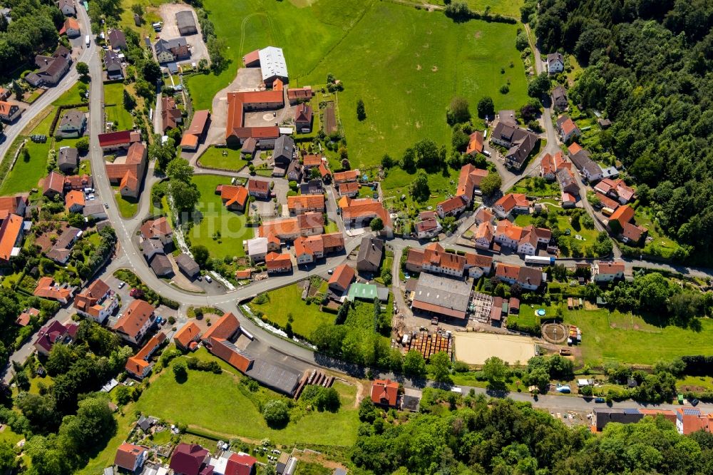 Luftaufnahme Dorfitter - Dorfkern in Dorfitter im Bundesland Hessen, Deutschland