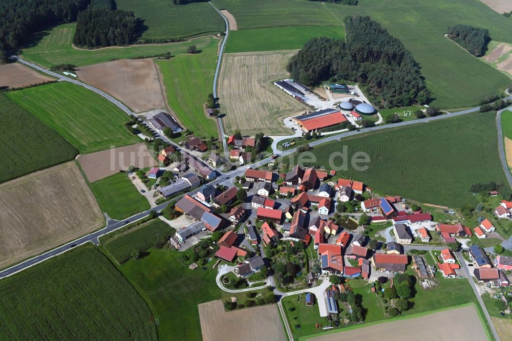 Eichenhüll von oben - Dorfkern in Eichenhüll im Bundesland Bayern, Deutschland