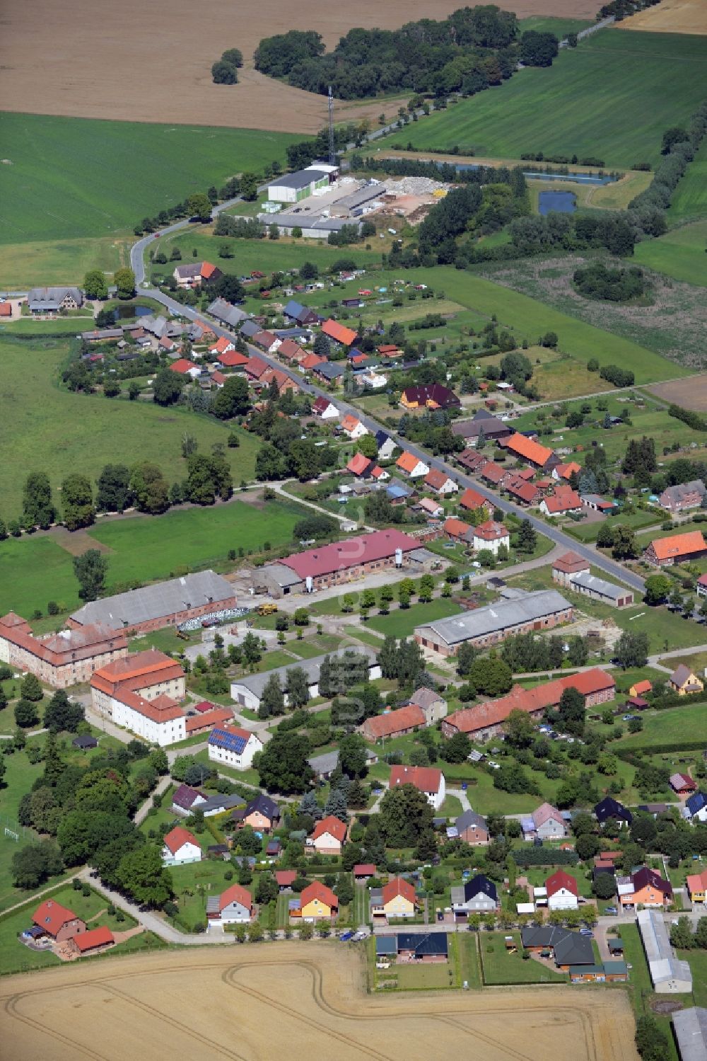 Faulenrost von oben - Dorfkern in Faulenrost im Bundesland Mecklenburg-Vorpommern