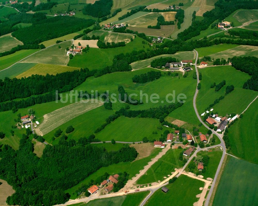 Luftbild Absetz - Dorfkern am Feldrand in Absetz im Bundesland Bayern, Deutschland