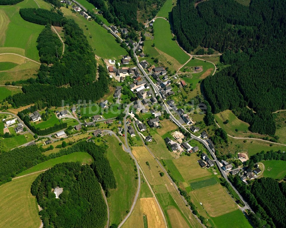 Luftaufnahme Alertshausen - Dorfkern am Feldrand in Alertshausen im Bundesland Nordrhein-Westfalen, Deutschland