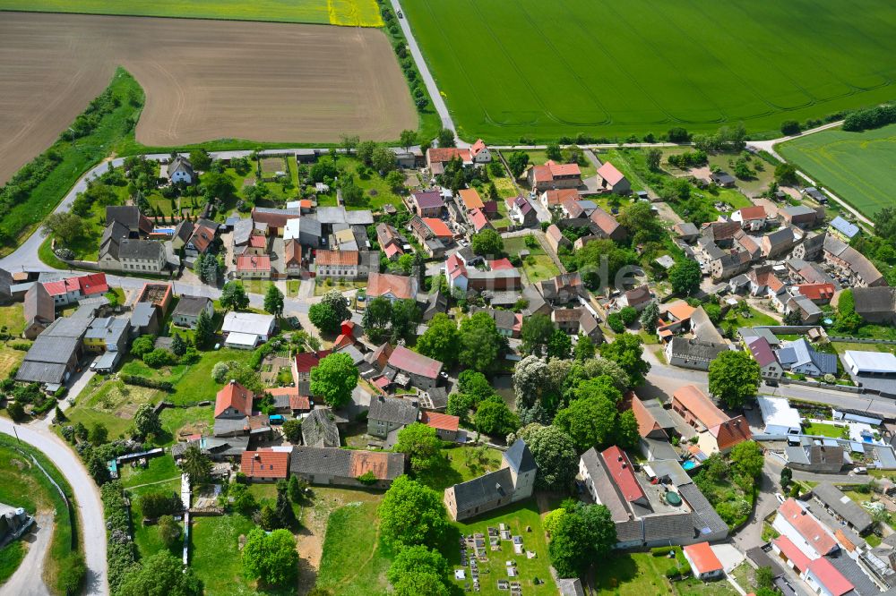 Luftbild Allstedt - Dorfkern am Feldrand in Allstedt im Bundesland Sachsen-Anhalt, Deutschland