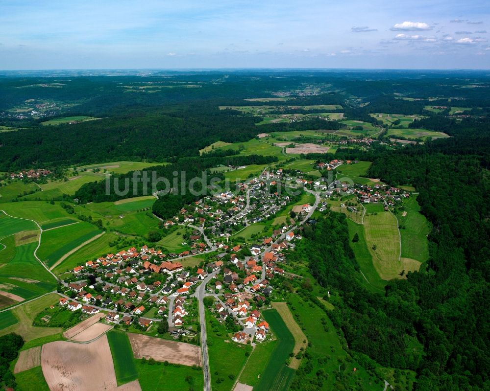 Luftbild Althütte - Dorfkern am Feldrand in Althütte im Bundesland Baden-Württemberg, Deutschland