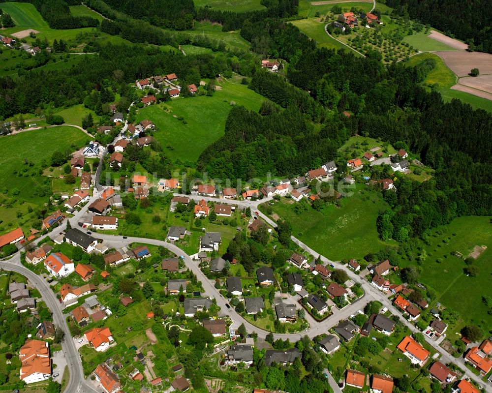 Luftaufnahme Althütte - Dorfkern am Feldrand in Althütte im Bundesland Baden-Württemberg, Deutschland