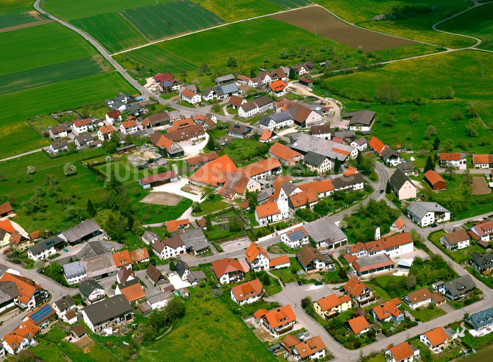 Luftbild Amstetten - Dorfkern am Feldrand in Amstetten im Bundesland Baden-Württemberg, Deutschland