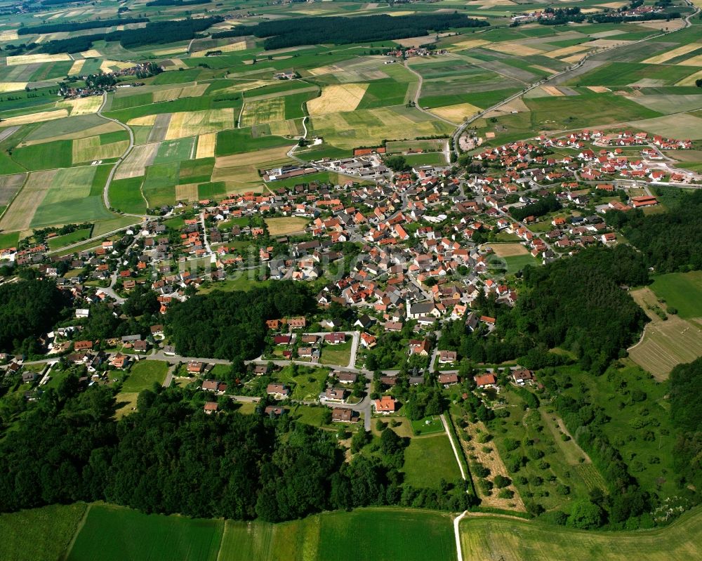 Luftbild Arberg - Dorfkern am Feldrand in Arberg im Bundesland Bayern, Deutschland