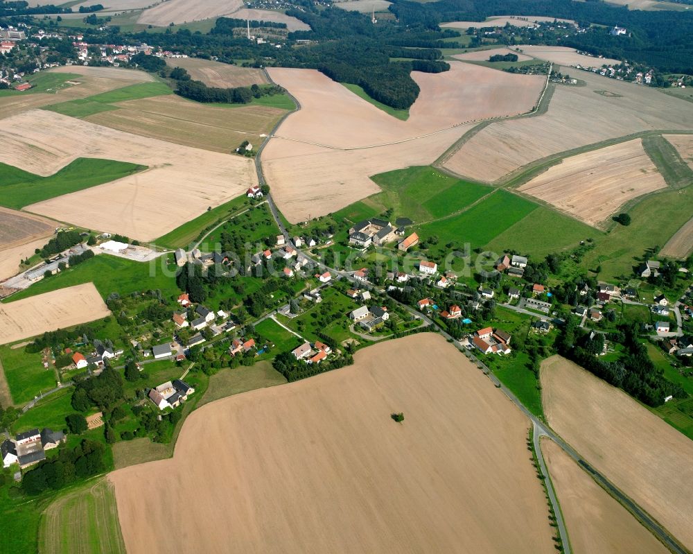 Luftbild Arnsdorf - Dorfkern am Feldrand in Arnsdorf im Bundesland Sachsen, Deutschland