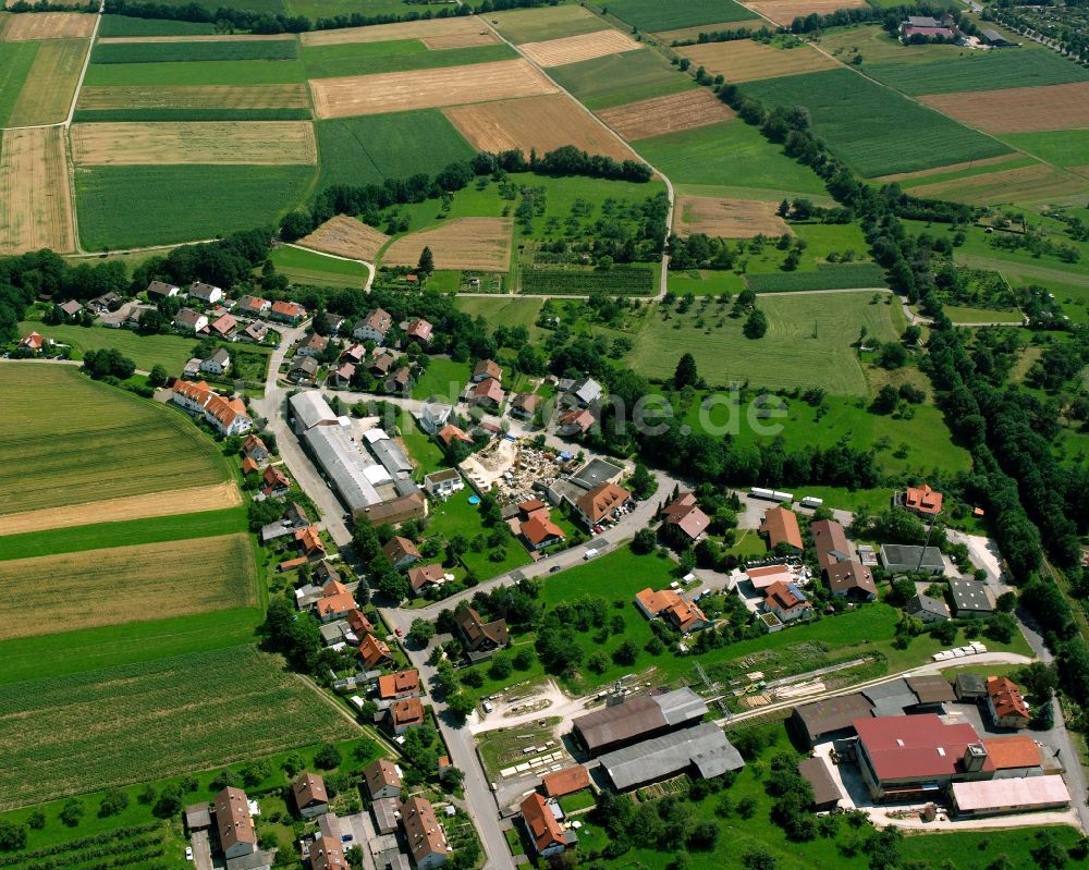 Bad Boll von oben - Dorfkern am Feldrand in Bad Boll im Bundesland Baden-Württemberg, Deutschland