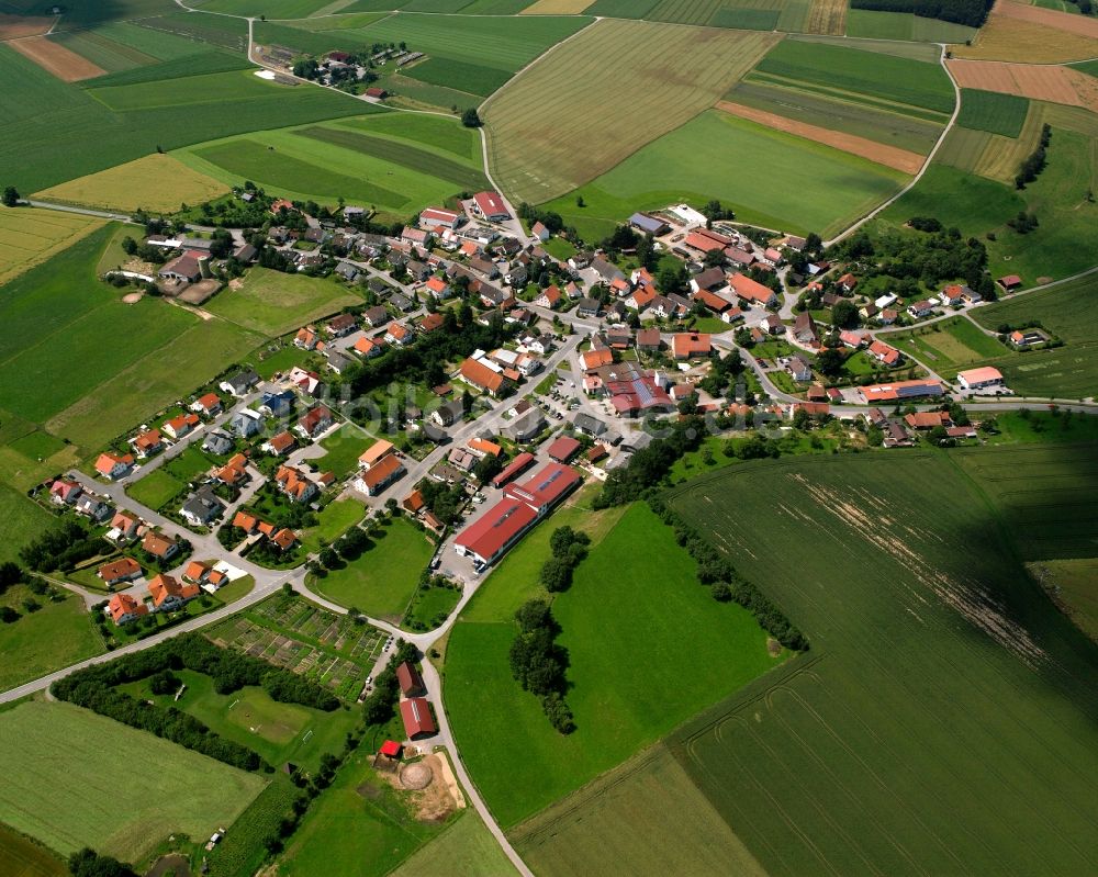 Luftbild Bad Saulgau - Dorfkern am Feldrand in Bad Saulgau im Bundesland Baden-Württemberg, Deutschland