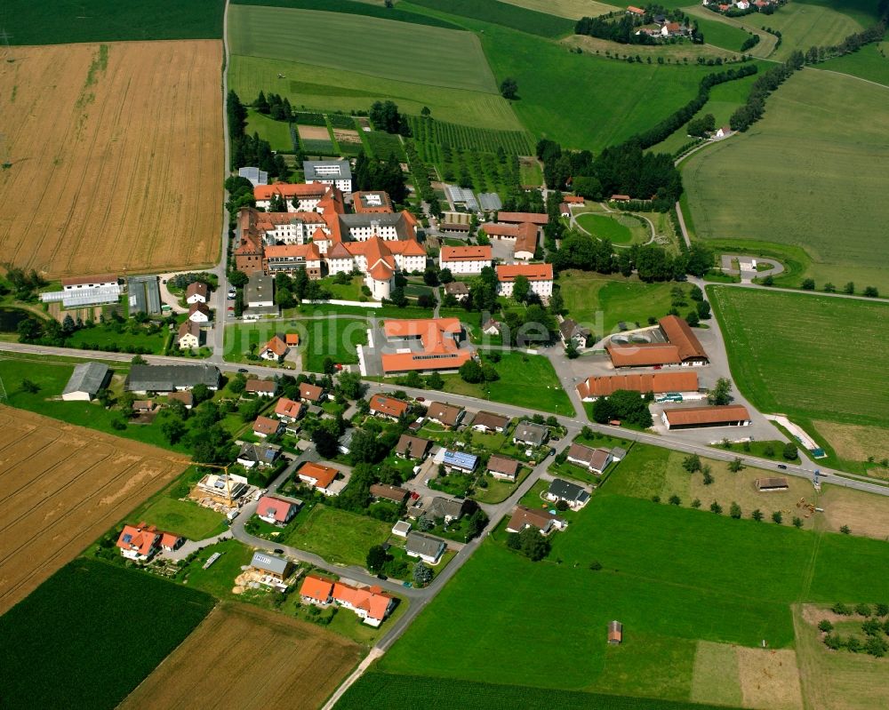 Luftbild Bad Saulgau - Dorfkern am Feldrand in Bad Saulgau im Bundesland Baden-Württemberg, Deutschland