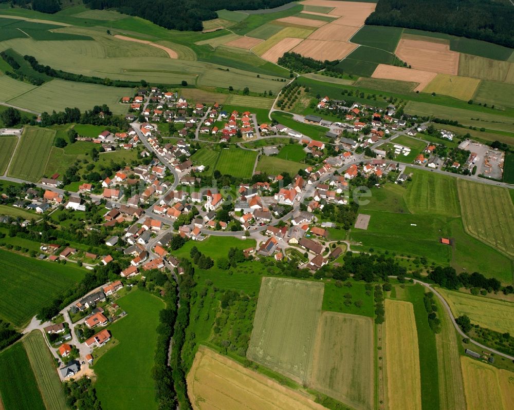 Bad Saulgau von oben - Dorfkern am Feldrand in Bad Saulgau im Bundesland Baden-Württemberg, Deutschland