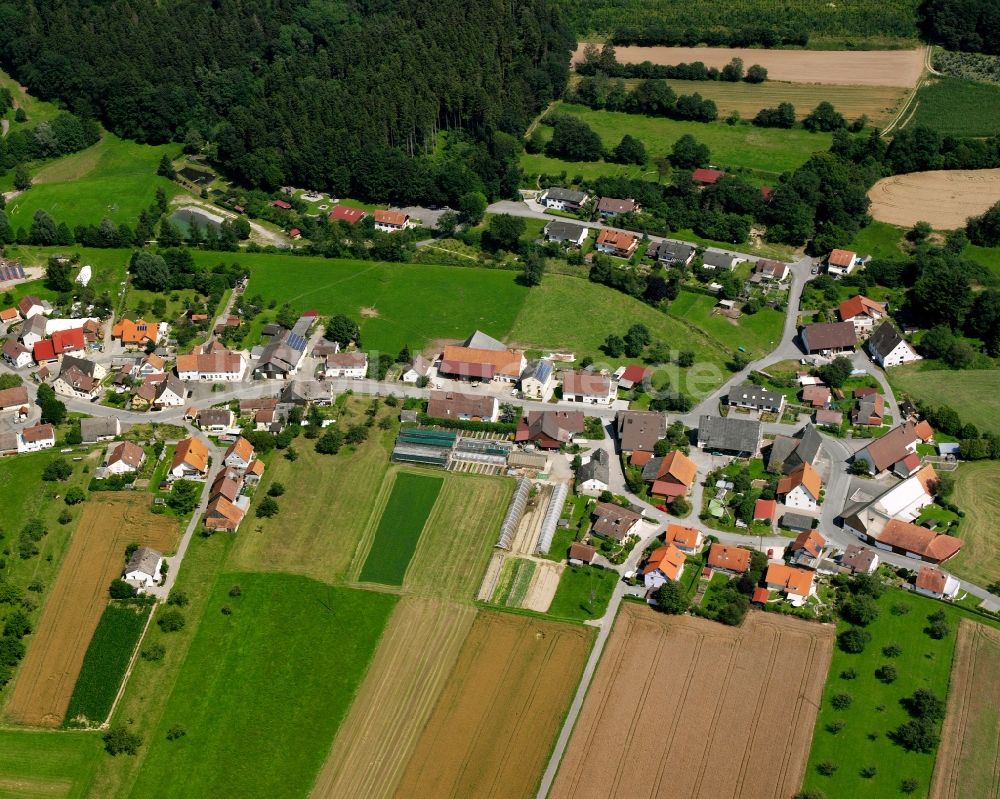 Luftaufnahme Bad Saulgau - Dorfkern am Feldrand in Bad Saulgau im Bundesland Baden-Württemberg, Deutschland