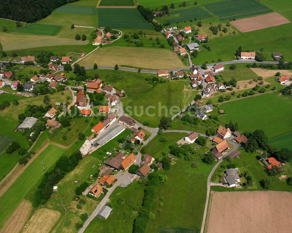 Luftaufnahme Bad Teinach-Zavelstein - Dorfkern am Feldrand in Bad Teinach-Zavelstein im Bundesland Baden-Württemberg, Deutschland