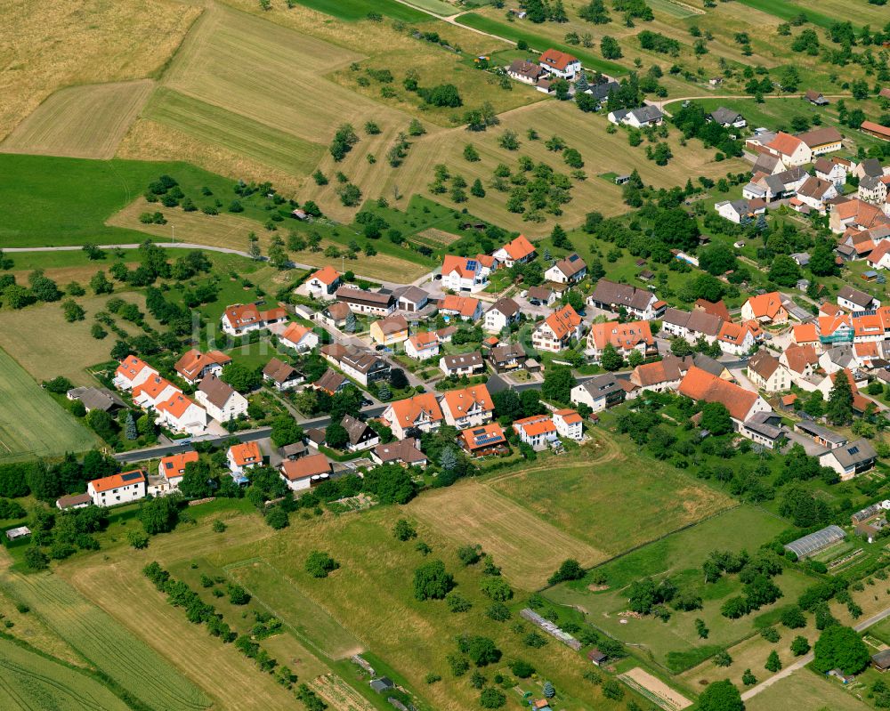 Luftaufnahme Baisingen - Dorfkern am Feldrand in Baisingen im Bundesland Baden-Württemberg, Deutschland