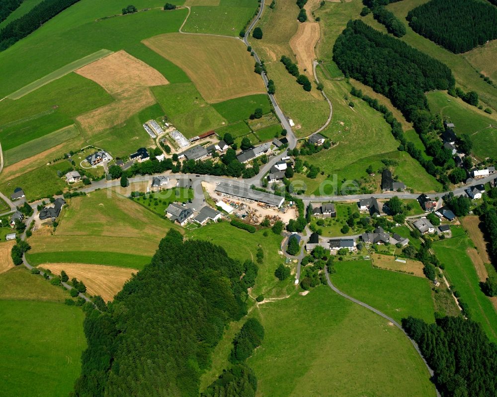 Balde aus der Vogelperspektive: Dorfkern am Feldrand in Balde im Bundesland Nordrhein-Westfalen, Deutschland