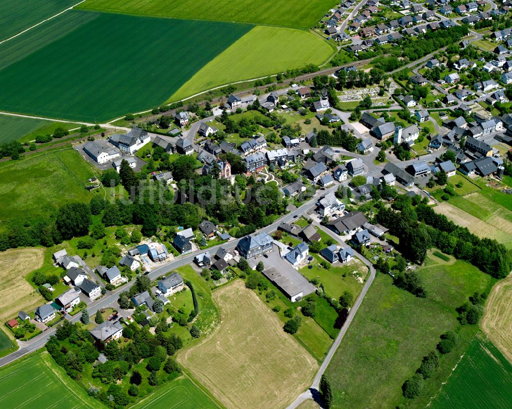 Luftbild Büchenbeuren - Dorfkern am Feldrand in Büchenbeuren im Bundesland Rheinland-Pfalz, Deutschland