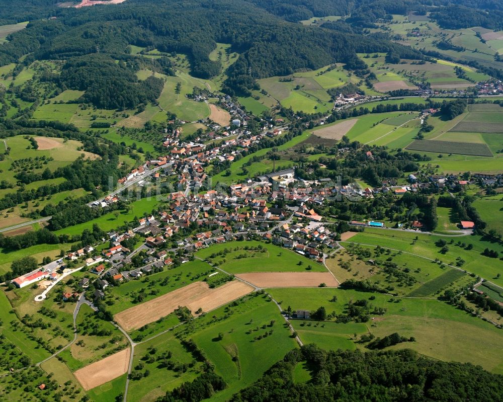 Luftaufnahme Beerfurth - Dorfkern am Feldrand in Beerfurth im Bundesland Hessen, Deutschland