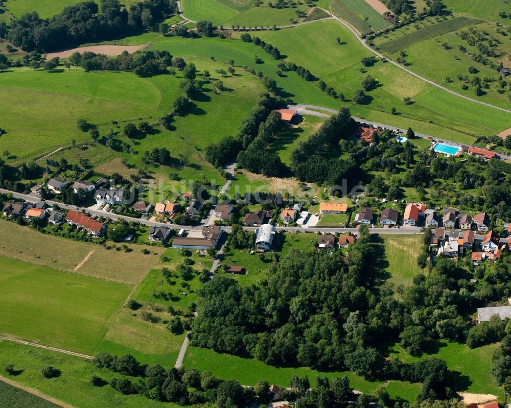 Luftbild Beerfurth - Dorfkern am Feldrand in Beerfurth im Bundesland Hessen, Deutschland