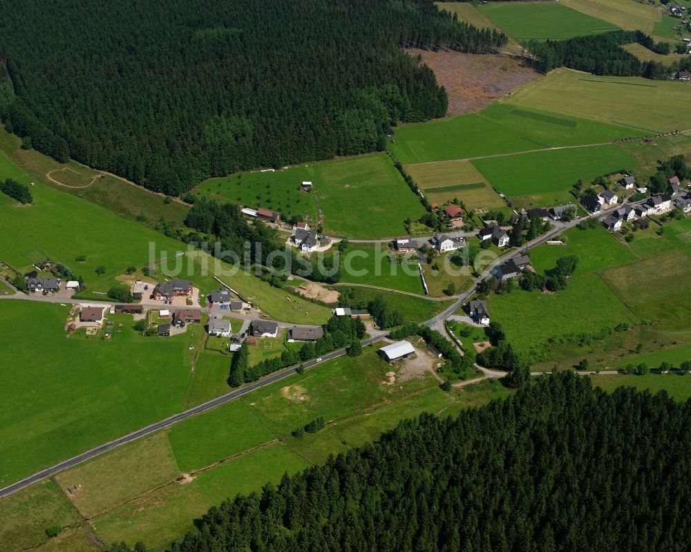 Benfe von oben - Dorfkern am Feldrand in Benfe im Bundesland Nordrhein-Westfalen, Deutschland