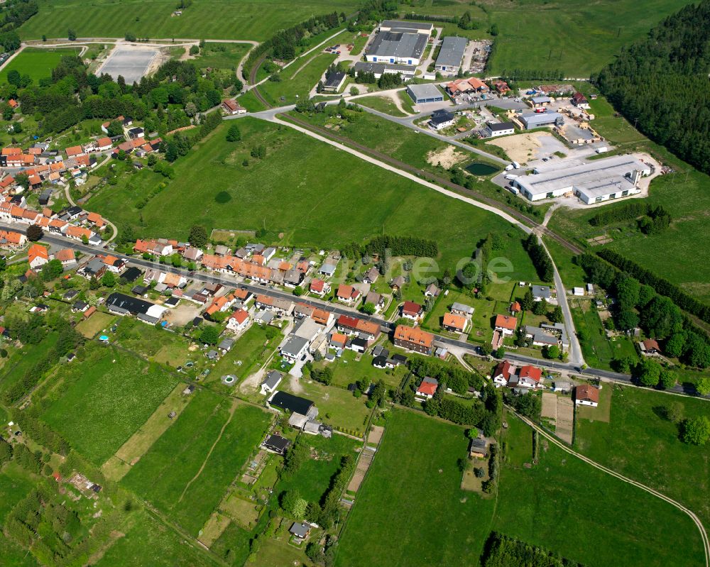 Benneckenstein (Harz) aus der Vogelperspektive: Dorfkern am Feldrand in Benneckenstein (Harz) im Bundesland Sachsen-Anhalt, Deutschland