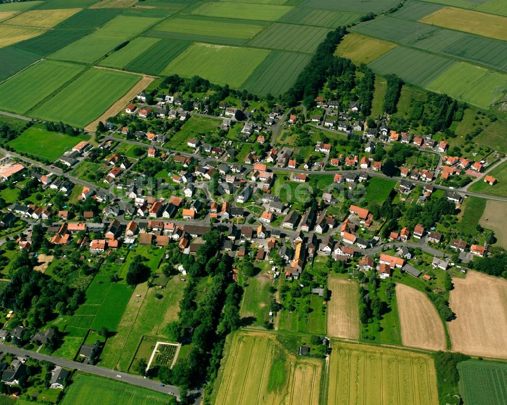 Luftaufnahme Benterode - Dorfkern am Feldrand in Benterode im Bundesland Niedersachsen, Deutschland