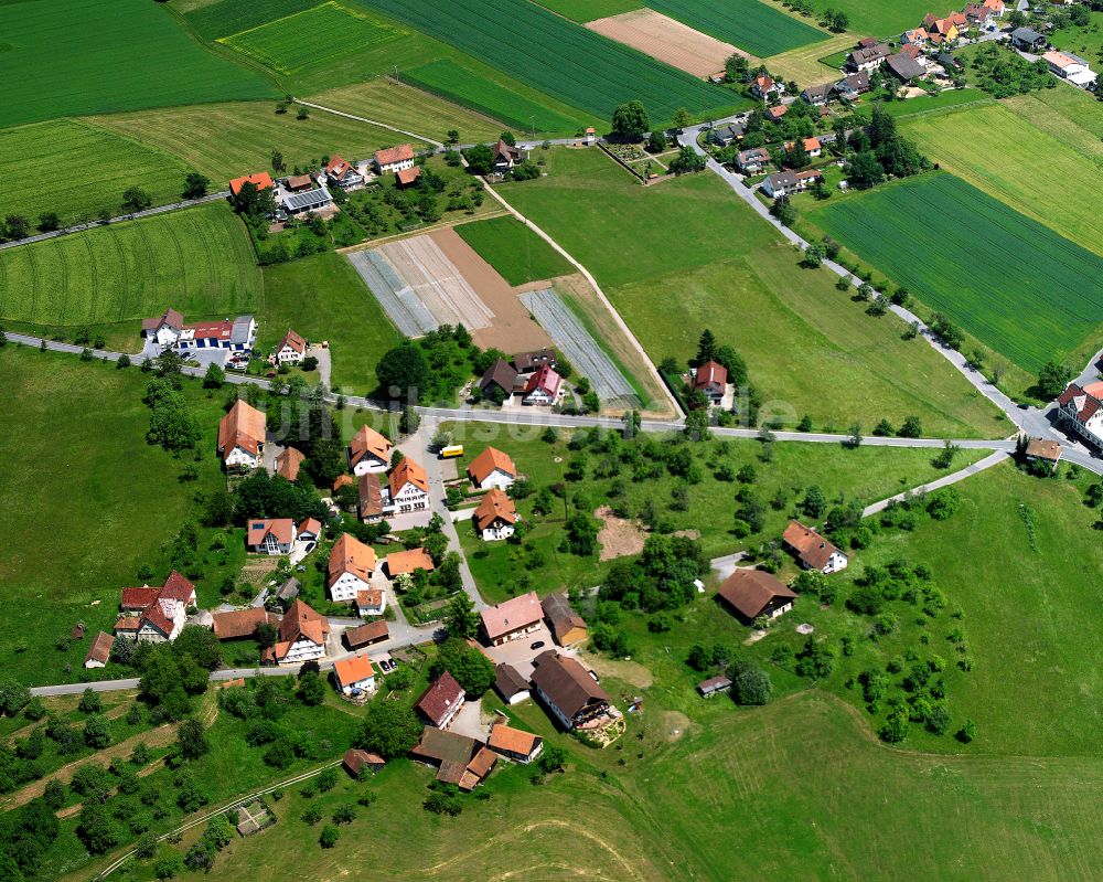 Luftbild Überberg - Dorfkern am Feldrand in Überberg im Bundesland Baden-Württemberg, Deutschland