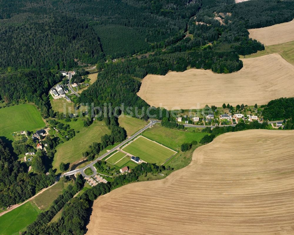 Luftbild Berbersdorf - Dorfkern am Feldrand in Berbersdorf im Bundesland Sachsen, Deutschland