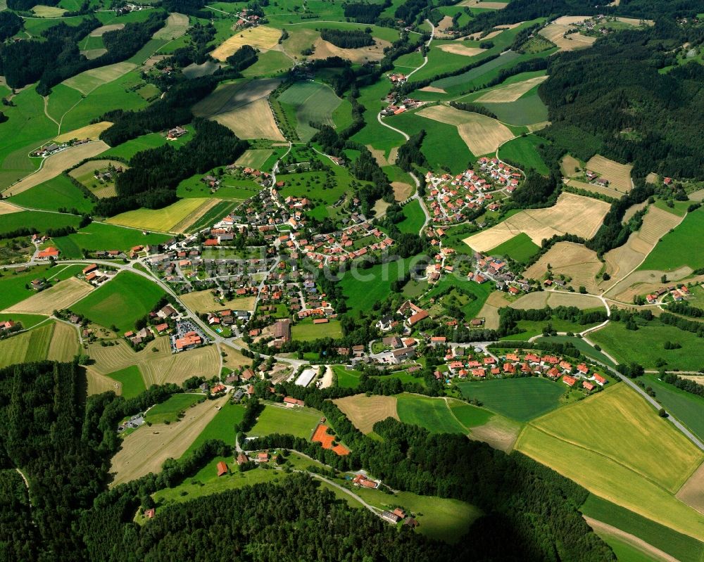 Luftbild Bühel - Dorfkern am Feldrand in Bühel im Bundesland Bayern, Deutschland