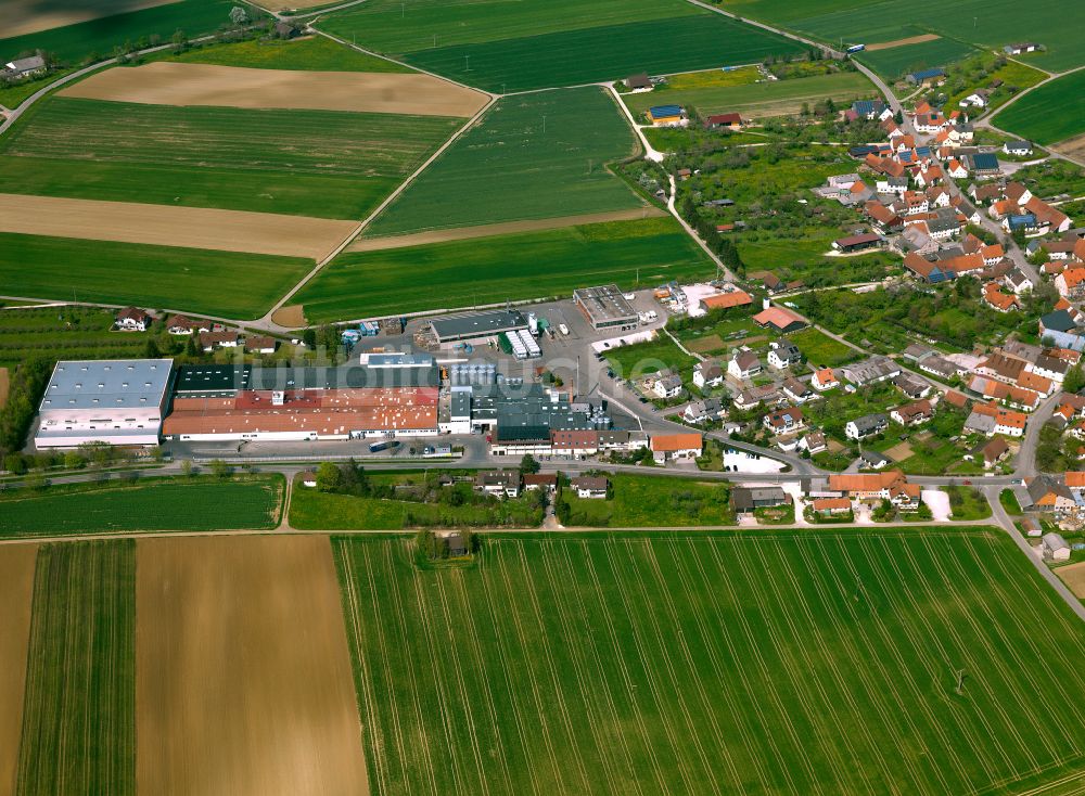 Luftaufnahme Bühlenhausen - Dorfkern am Feldrand in Bühlenhausen im Bundesland Baden-Württemberg, Deutschland