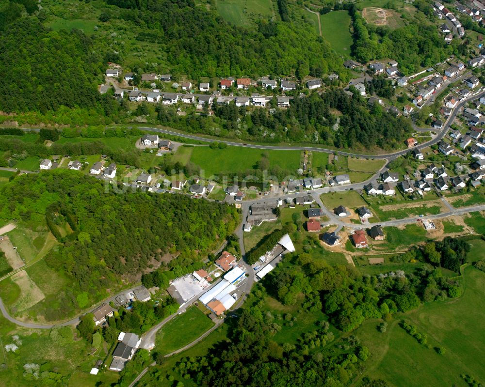 Luftbild Bicken - Dorfkern am Feldrand in Bicken im Bundesland Hessen, Deutschland