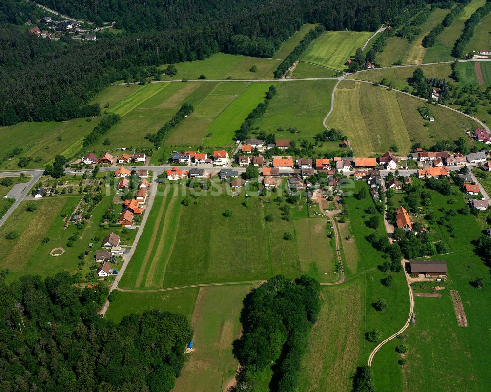 Luftaufnahme Bieselsberg - Dorfkern am Feldrand in Bieselsberg im Bundesland Baden-Württemberg, Deutschland